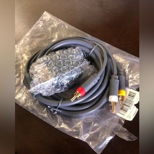 A V cable for xbox 360
